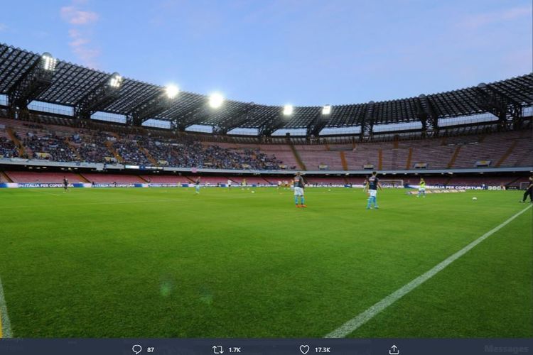 Feyenoord Akan Bermain Di Markas Napoli Tanpa Didukung Suporternya